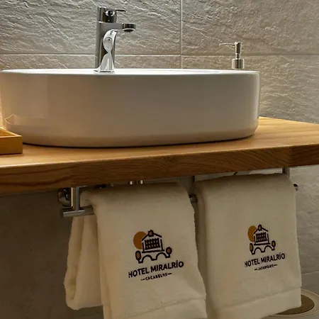 Hotel Miralrio
