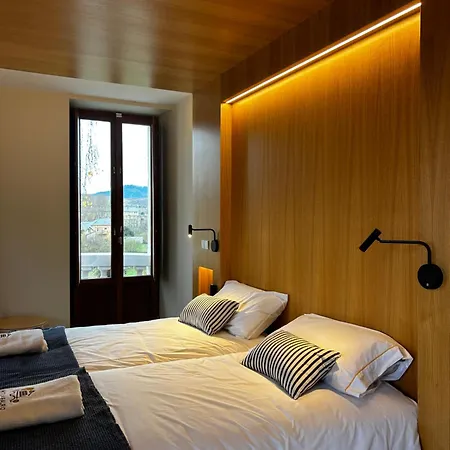 Hotel Miralrio Cacabelos (Leon)